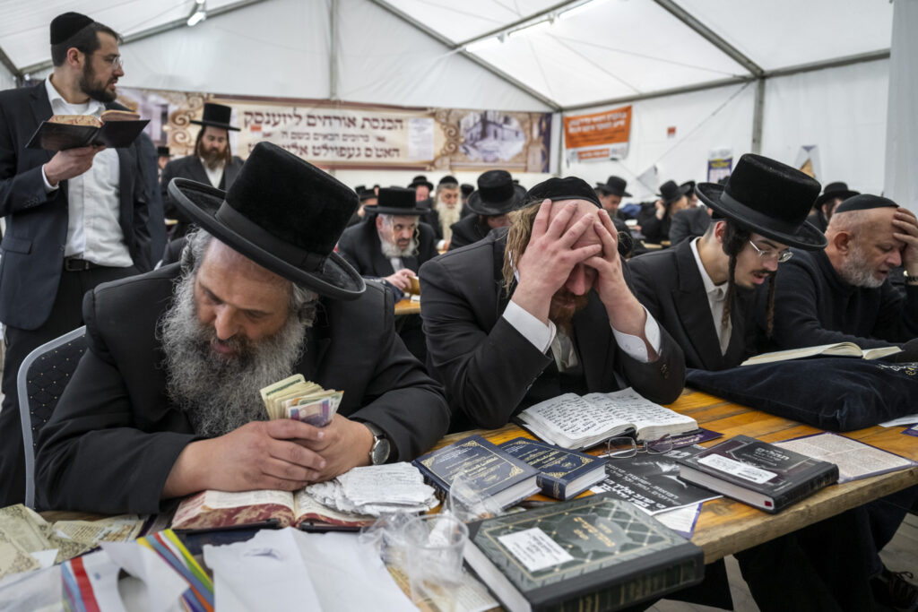 Hasidic Jews in Lezajsk